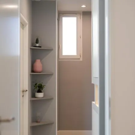 Modern - Promenade Des In Apartment Nice